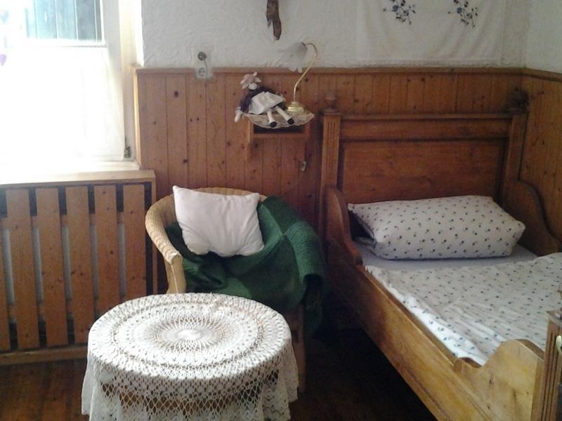 Gastehaus Zum Alten Schulhaus Hotel Miltenberg Room photo
